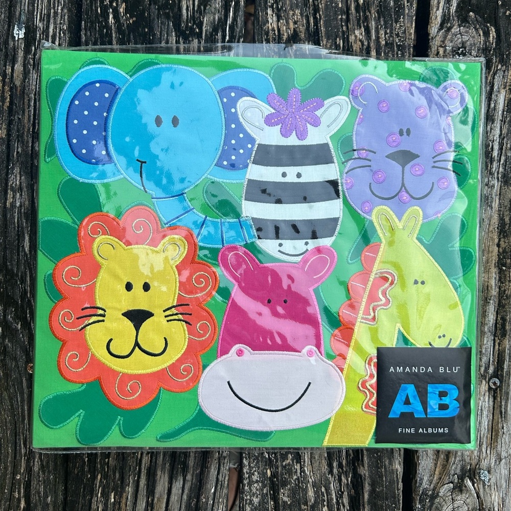 New Amanda Blu AB Scrapbook Circus Faces w/Top Load Page Protectors 12.5 x 14 G1